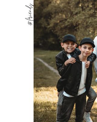 Značka YOU AND ME není pouze o rodině, ale také o přátelství 🤍 KŠILTOVKY jsou nyní jako jeden z produktů s 🚙DOPRAVOU...